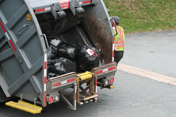 How to Choose Commercial Waste Disposal Services in South Shore MA Troupe Waste & Recycling