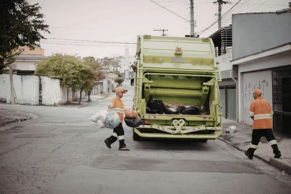 Things to Consider for A Residential Trash Pick Up Company Troupe Waste & Recycling