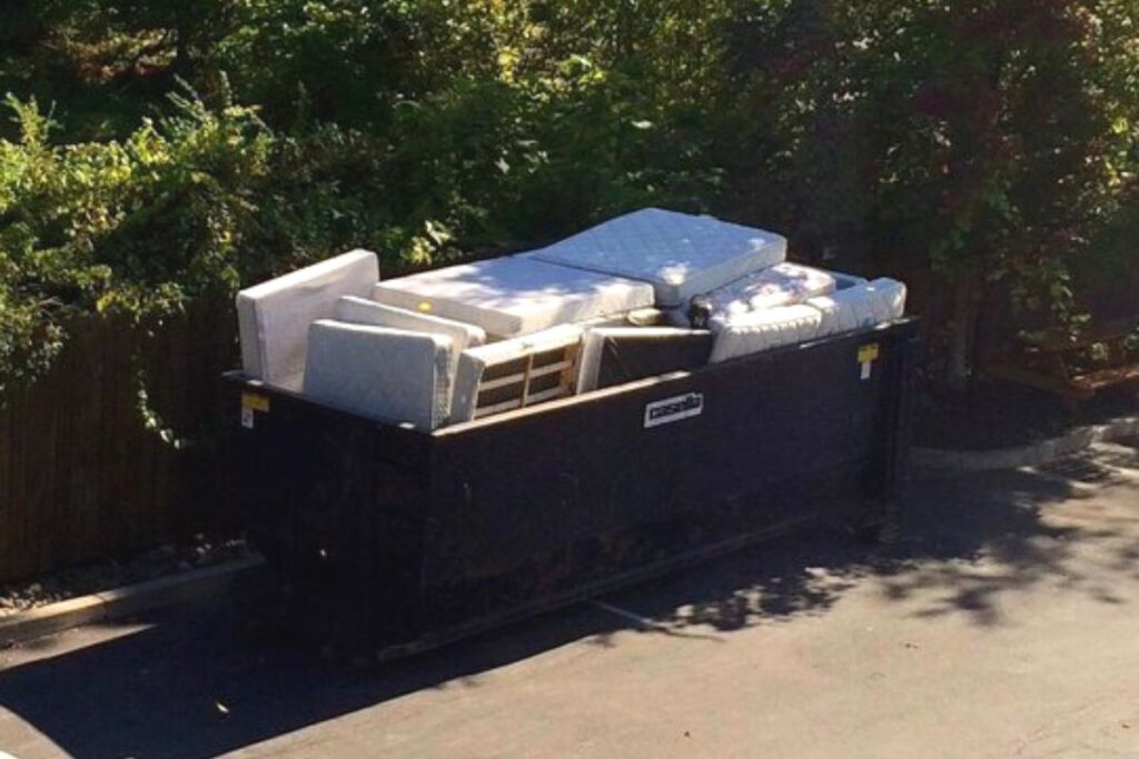 Who can you call for mattress disposal and pick up - Troupe Waste and Recycling Abington, MA