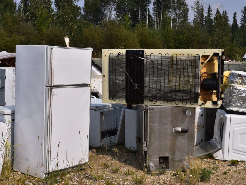 Get Rid of Old Refrigerator Safely, Troupe Waste and Recycling