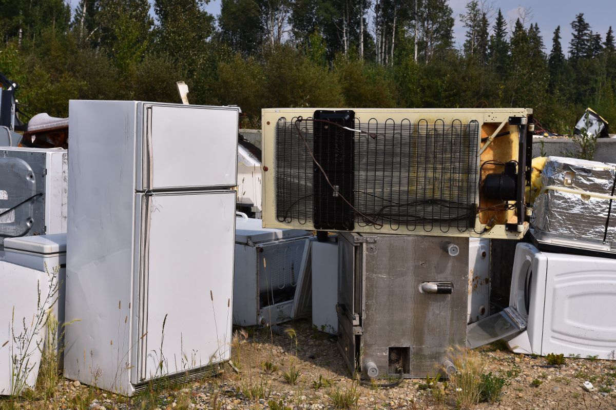 how-to-get-rid-of-old-refrigerator-a-complete-guide